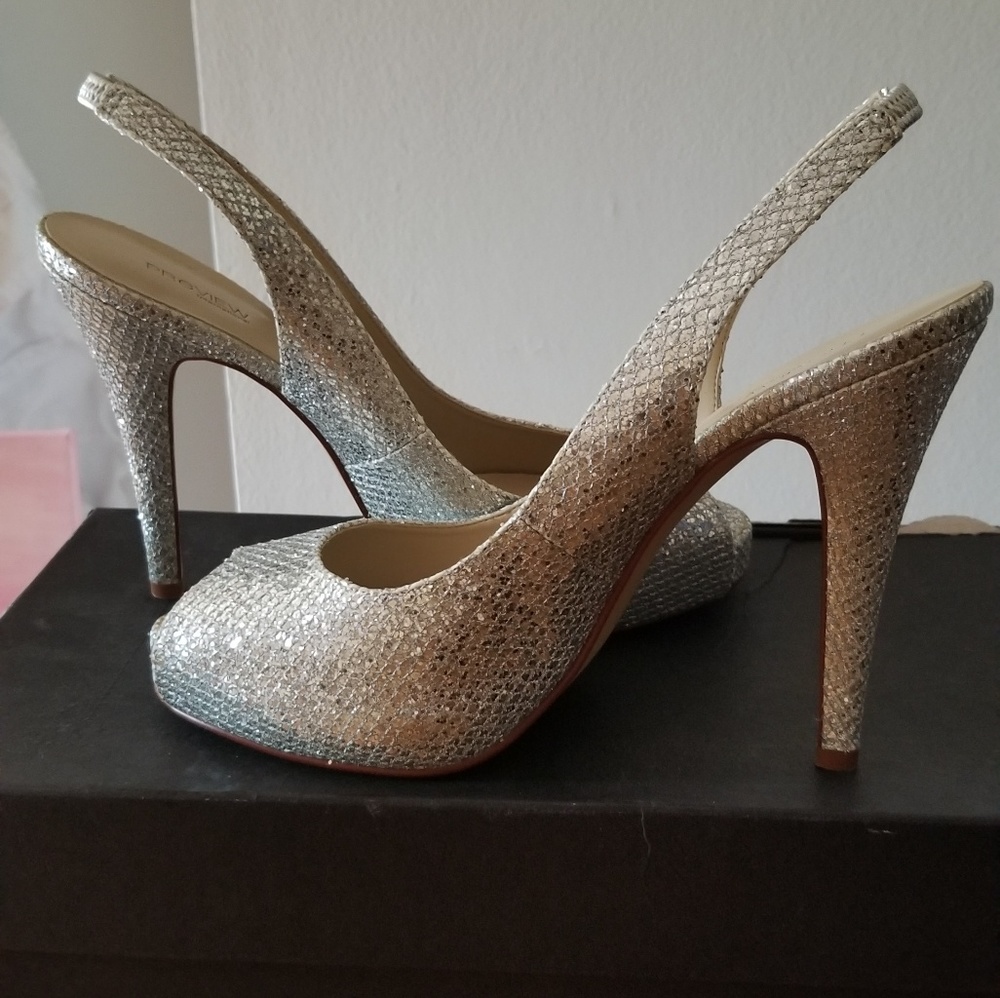Preview heels size 9.5